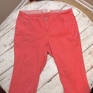 Coral capris jeans